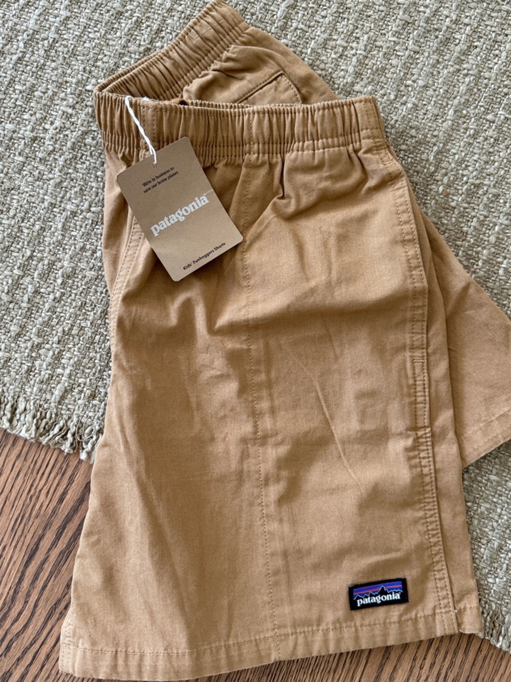 Patagonia Kids “Funhoggers” Shorts NWT